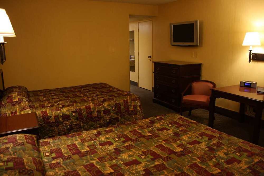 Red Roof Inn Yuba City Bonanza - Marysville Δωμάτιο φωτογραφία